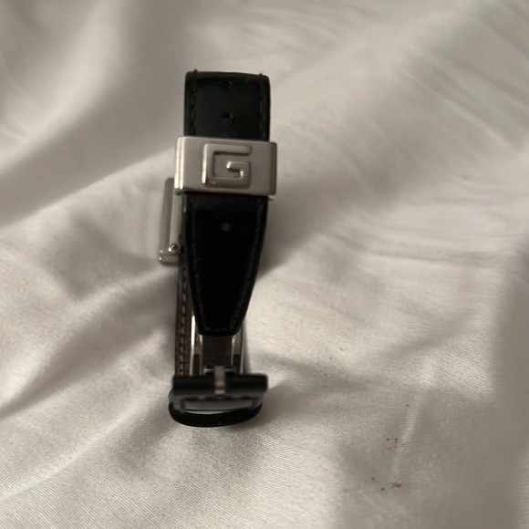 Gucci Watch - Picture 2 of 4